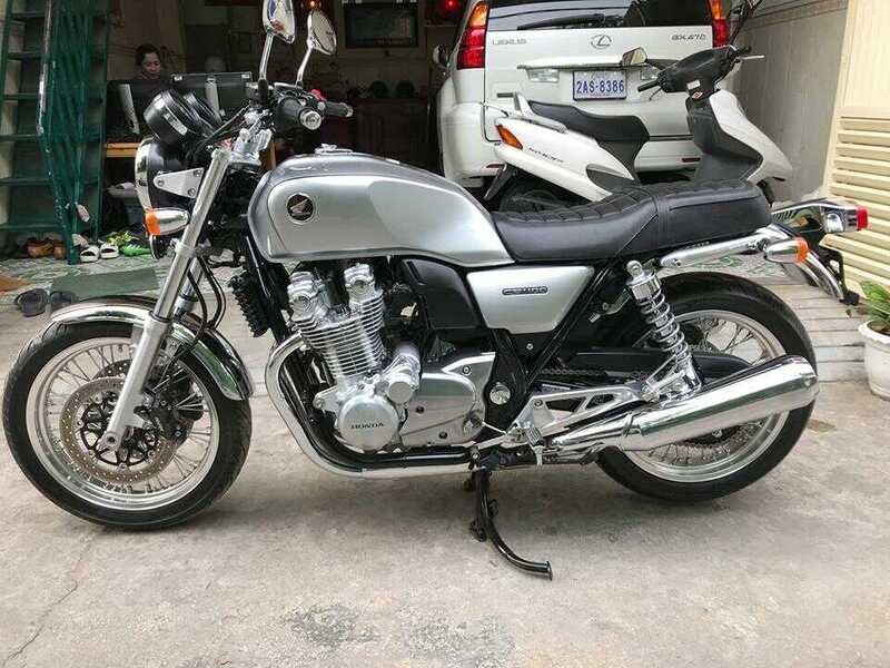 Honda CB1100 Ex